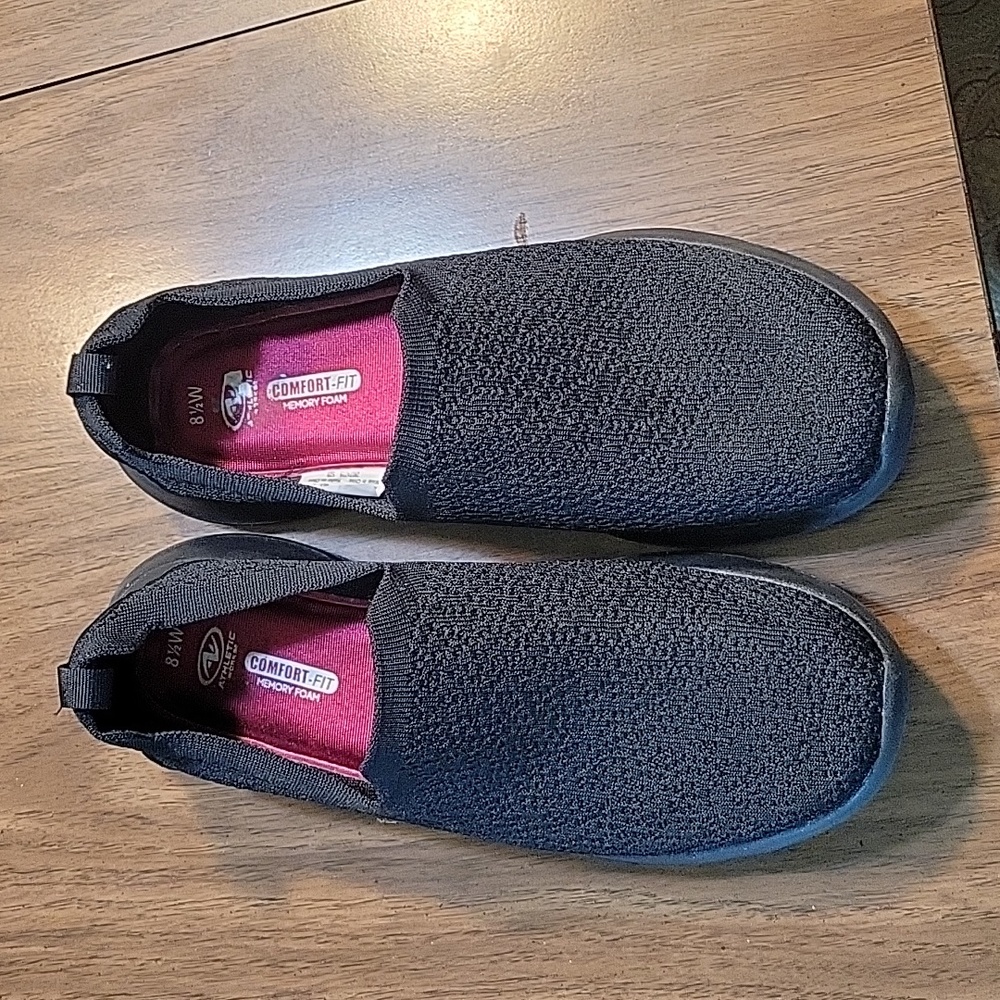 Shoes - Picture 4 of 4